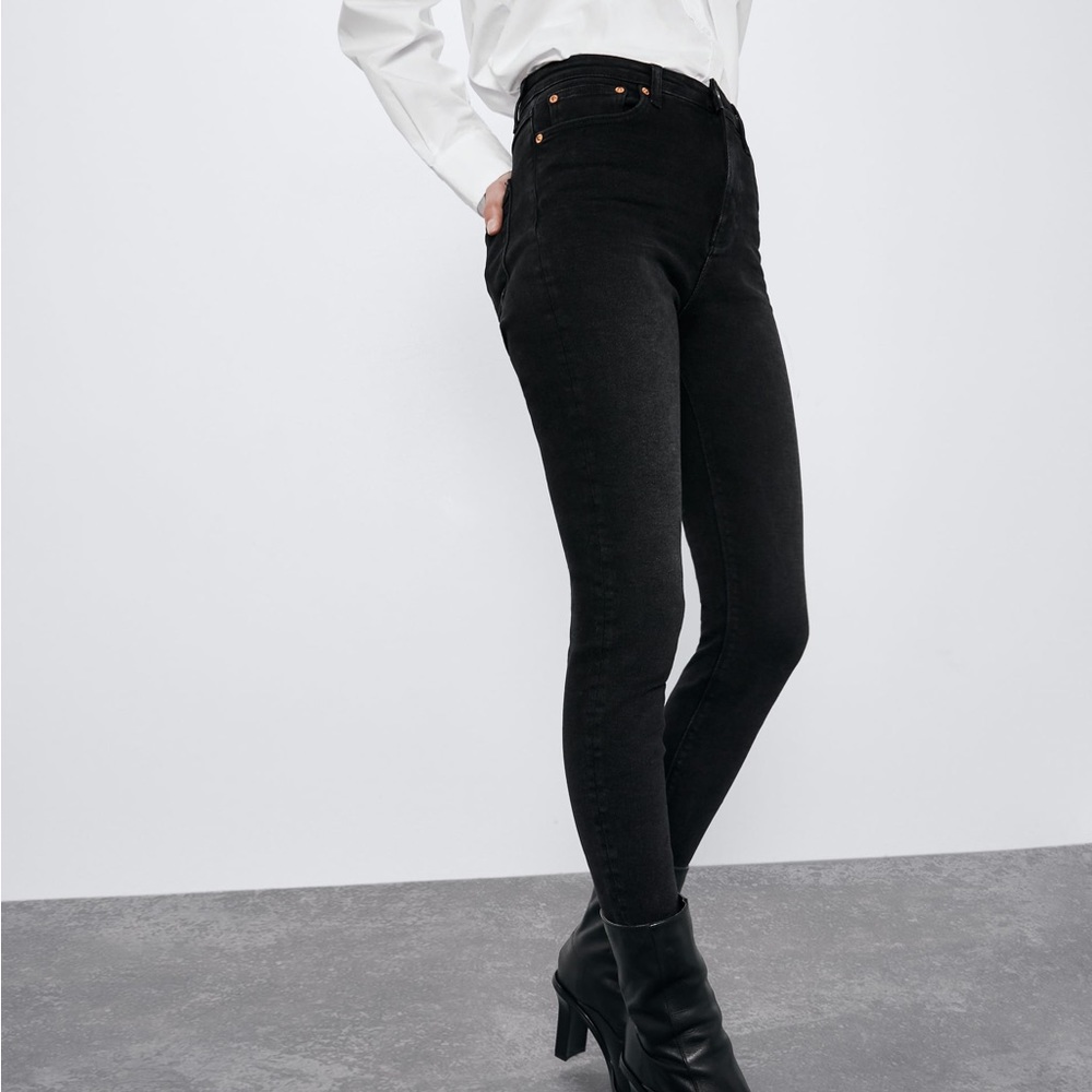 NWT ZARA PREMIUM ‘80S HIGH WAIST JEANS IN SHADOW BLACK
